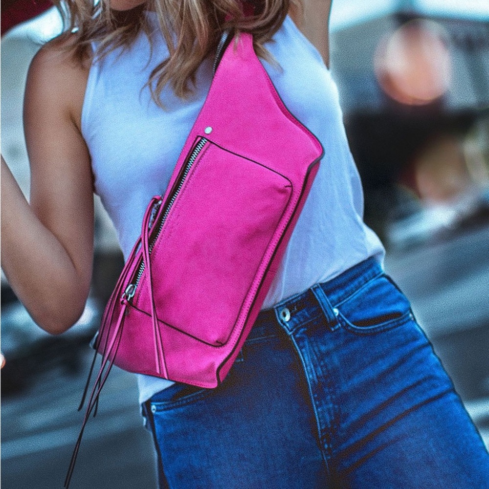 RARE BARBIE Pink Rag and Bone LARGE Elliot Sling Bag 💕